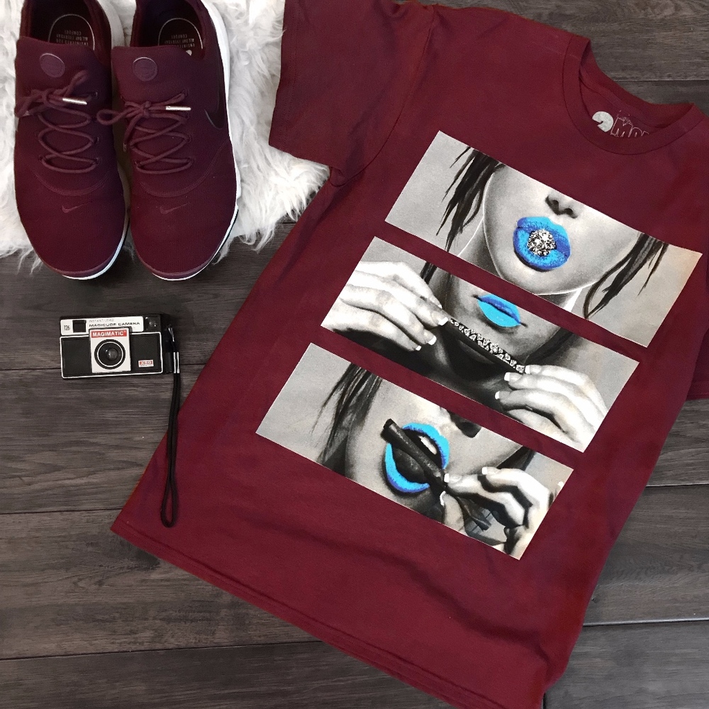 Men's NWOT Burgundy Stoner Graphic T-Shirt